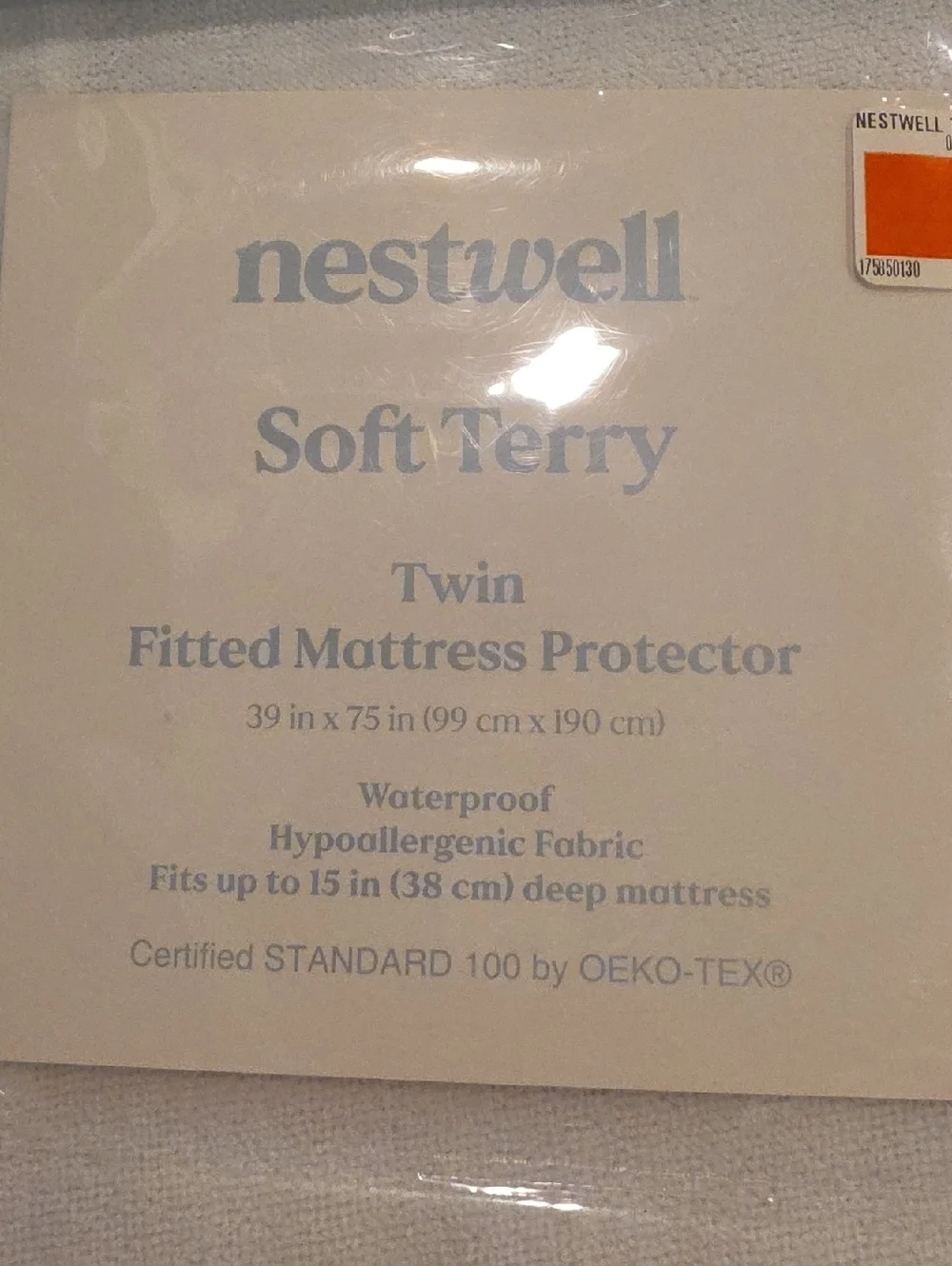 NWT Nestwell Soft Terry Twin Fitted Mattress Protector Waterproof White